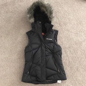 Columbia Jackets & Coats - Columbia down vest with fur lined hood Columbia Jackets & Coats - Columbia down vest with fur lined hood